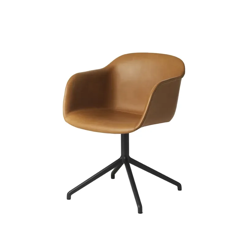 Fiber armchair Bürostuhl mit drehbarem Gestell Cognac leather-anthracite black från Muuto – produktbild
