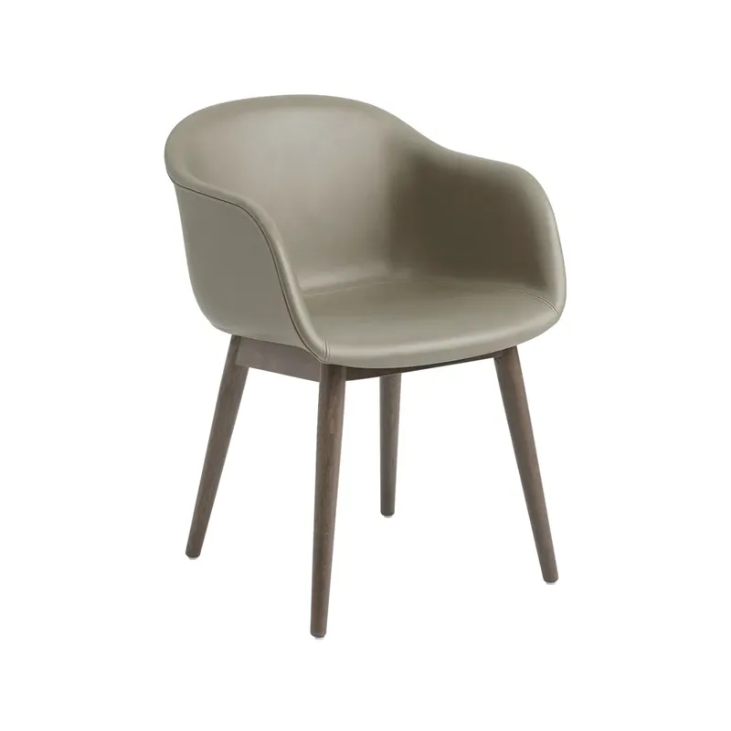 Fiber Armlehnstuhl Holzbeine Leder stone, Braun gebeizte Eichenholzbeine by Muuto – product photo