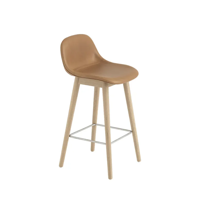 Fiber Barstuhl mit Rückenlehne 75 cm Leder cognac-Eichenholzbeine by Muuto – product photo