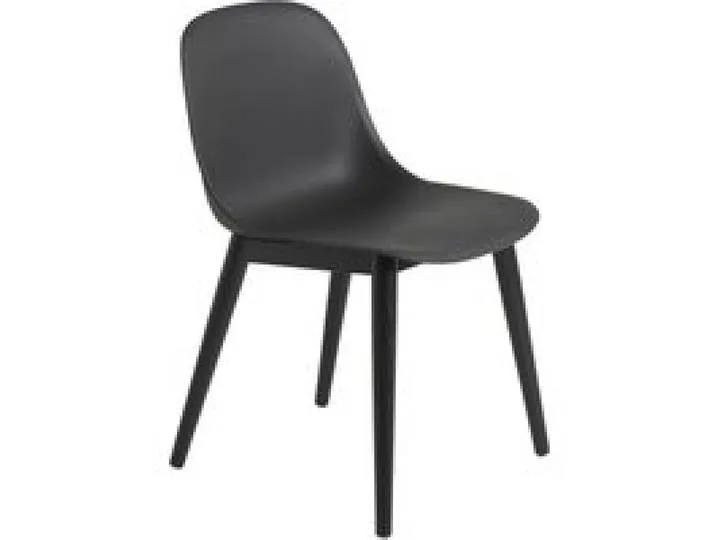 Fiber Side Stuhl Holzgestell van Muuto – productfoto