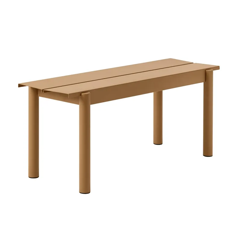 Linear steel bench Stahlbank 110cm Burnt orange fra Muuto – produktbillede