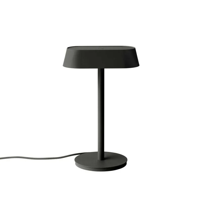 Linear Tafellamp Black von Muuto – Produktfoto