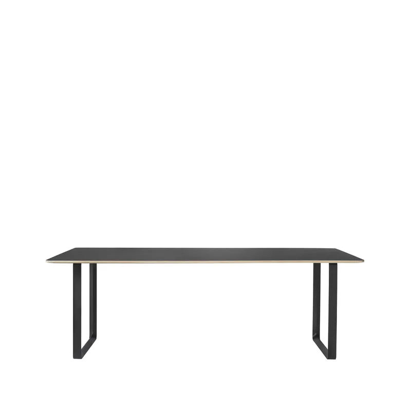 Muuto 70/70 Esstisch 225 x 90cm Black linoleum-Plywood-Sand från Muuto – produktbild
