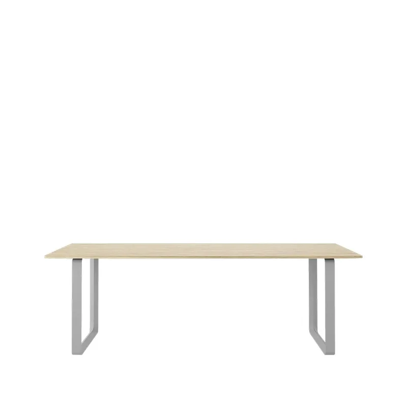 Muuto 70/70 Esstisch 225 x 90cm Solid oak-Grey från Muuto – produktbild