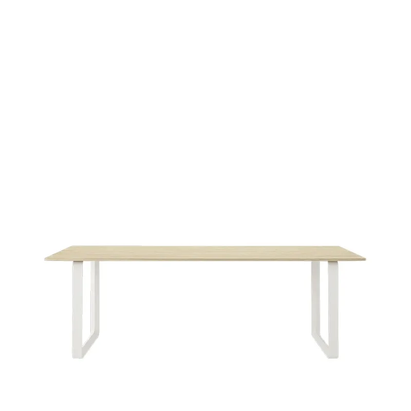 Muuto 70/70 Esstisch 225 x 90cm Solid oak-White by Muuto – product photo