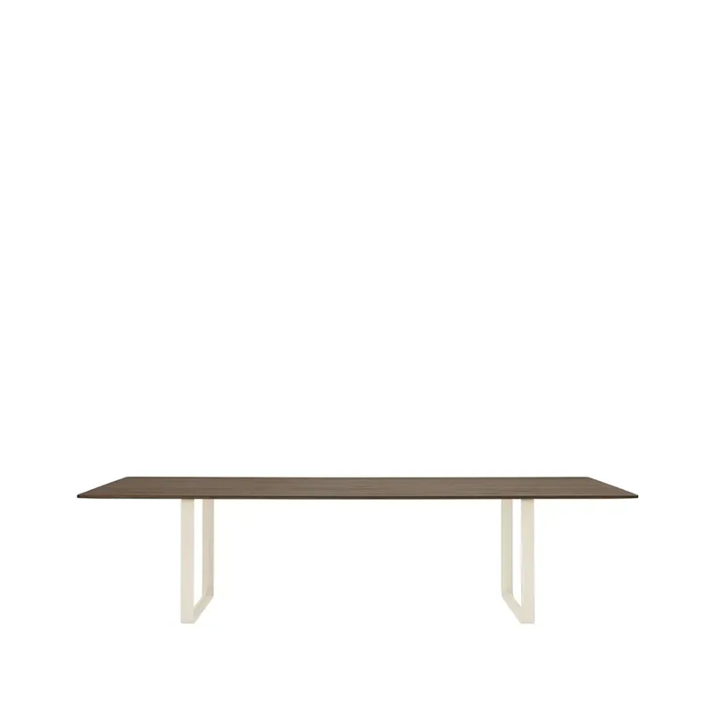 Muuto 70/70 Esstisch 295 x 108cm Solid smoked oak-Sand fra Muuto – produktbillede