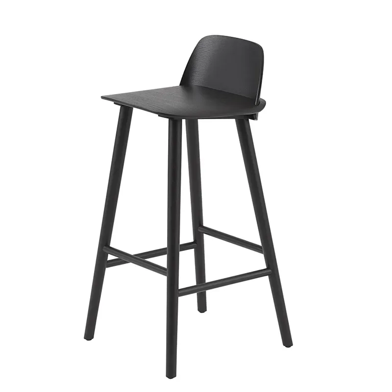 Nerd barhocker 75 cm - mit Metallfußstütze - Black von Muuto – Produktfoto