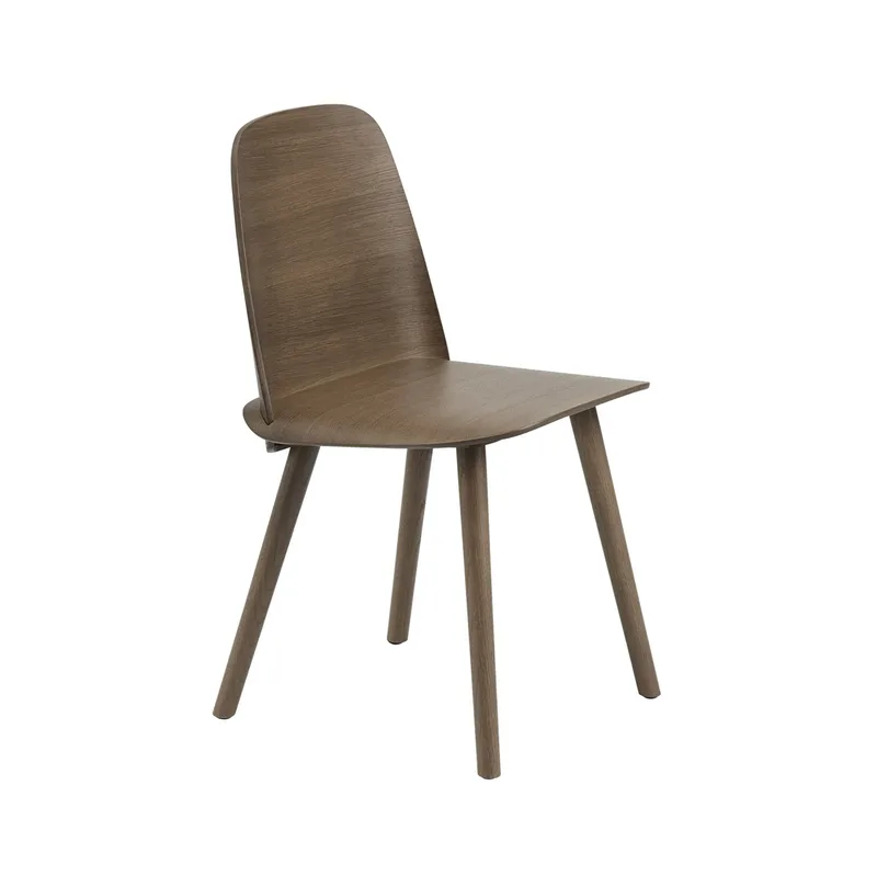 Nerd Esszimmerstuhl Stained dark brown von Muuto – Produktfoto