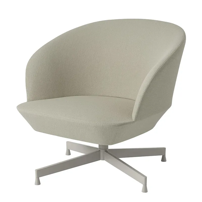 Oslo Lounge Chair Swivel Base - Vidar 146 Grey von Muuto – Produktfoto