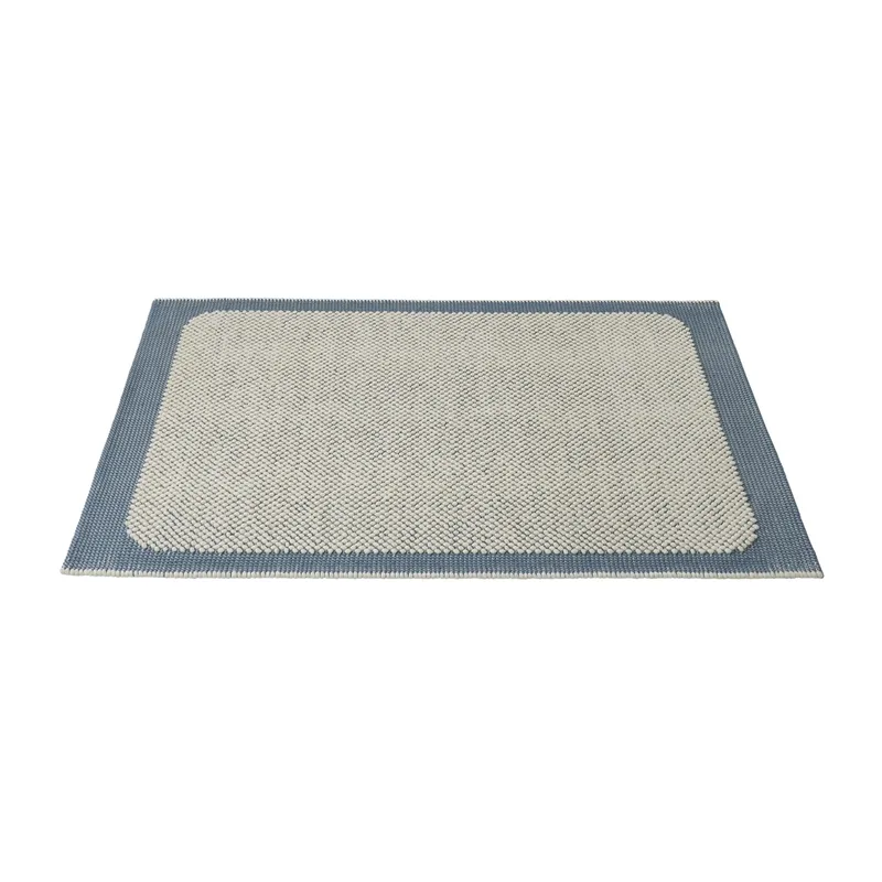 Pebble Teppich 170 x 240cm Pale blue by Muuto – product photo