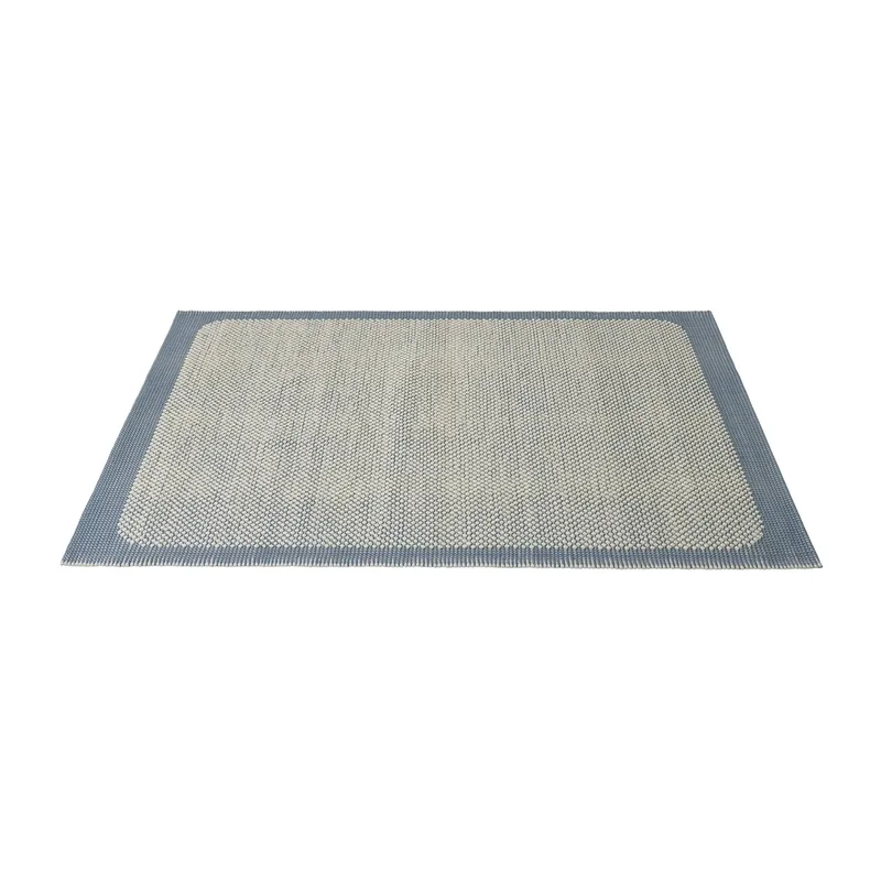 Pebble Teppich 200 x 300cm Pale blue by Muuto – product photo