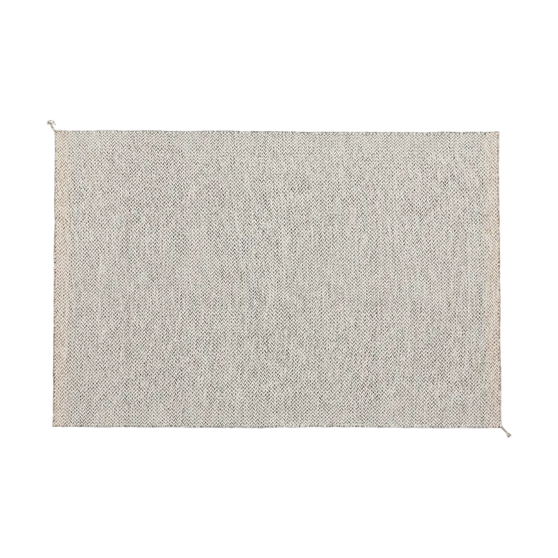 Ply Teppich 170x240 cm Black-white von Muuto – Produktfoto