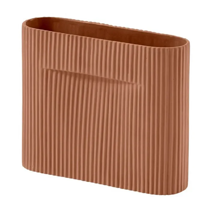 Ridge Vase 16,5cm Terracotta by Muuto – product photo