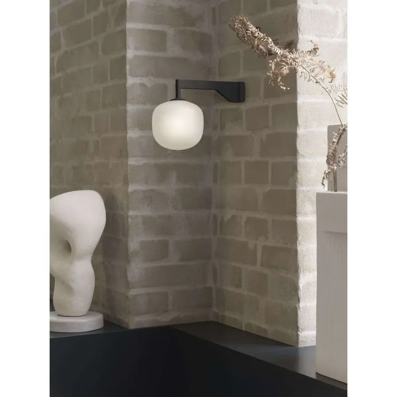 Rime Wandlamp Grey fra Muuto – produktbillede