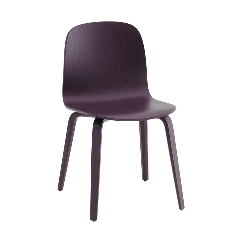 Visu Stuhl mit Holzgestell Dark plum von Muuto – Produktfoto