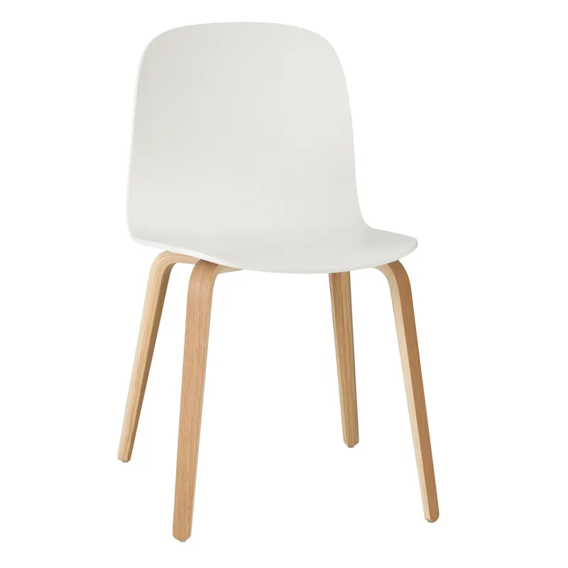 Visu Stuhl mit Holzgestell Weiß-Eiche by Muuto – product photo