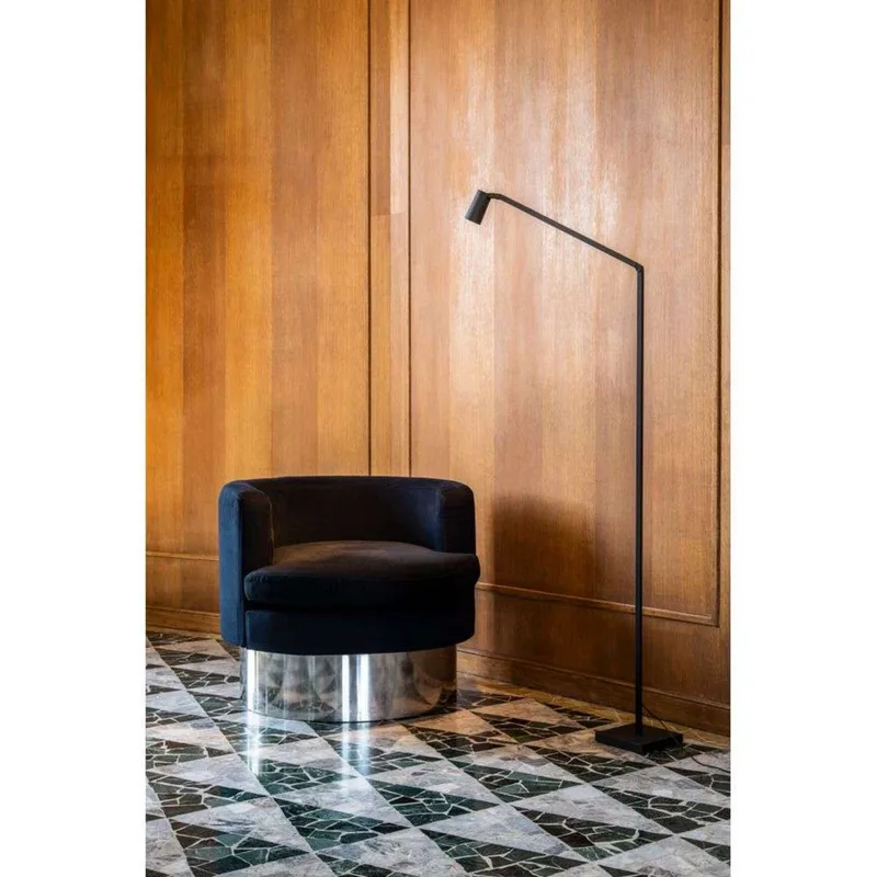 Untitled Reading Spot vloerlamp, zwart - Nemo Lighting - Woonkamer - Aluminium von Nemo Lighting – Produktfoto