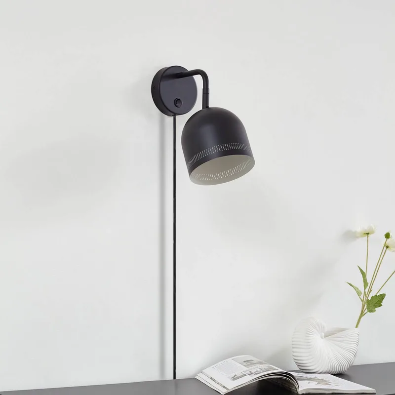 wandlamp Oura, zwart, stekker, verstelbaar, ijzer by NOLA in Zwart mat, White – product photo 3 of 5