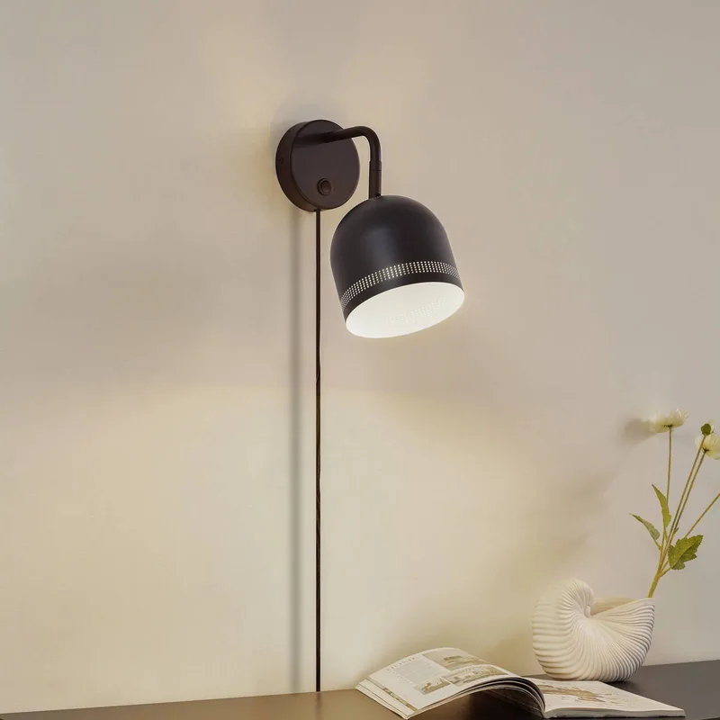 wandlamp Oura, zwart, stekker, verstelbaar, ijzer by NOLA in Zwart mat, White – product photo 2 of 5