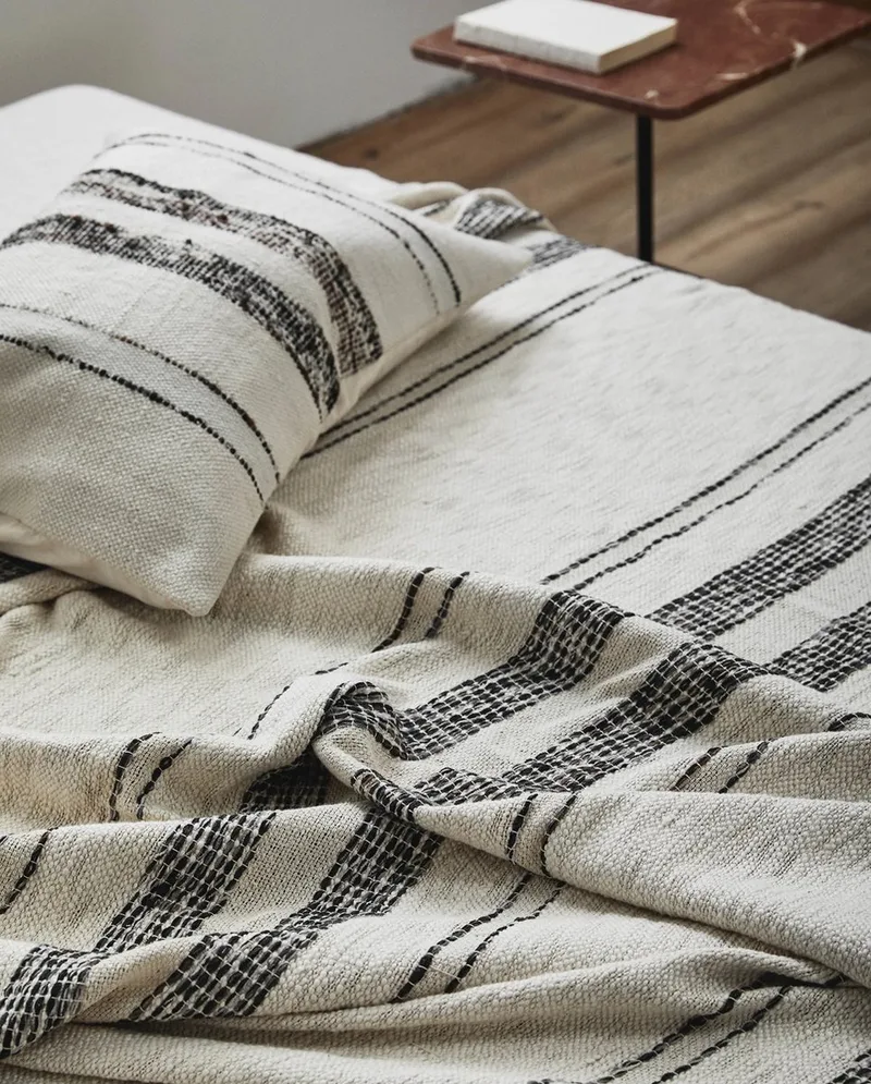 Plaid Anser 270 x 270 van Nordal in Off white – productfoto
