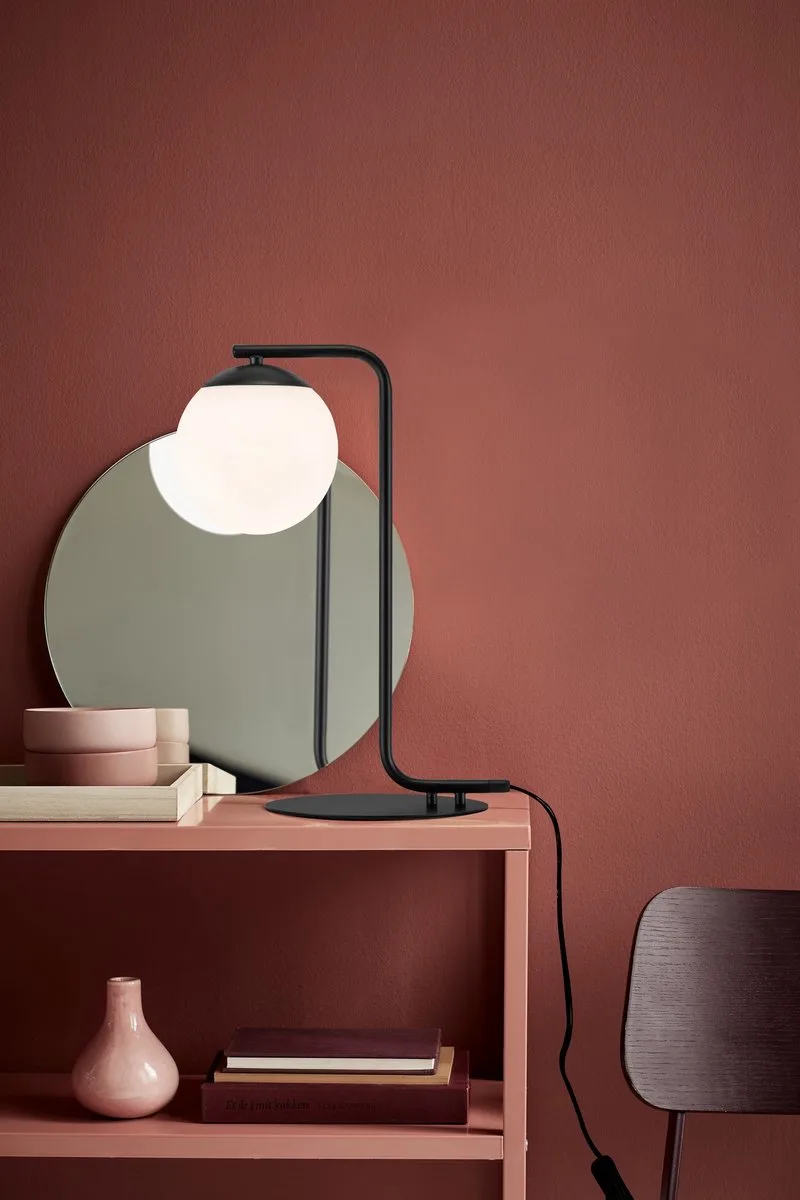Grant-tafellamp-E14-opaal glas/zwart von Nordlux in Zwart – Produktfoto