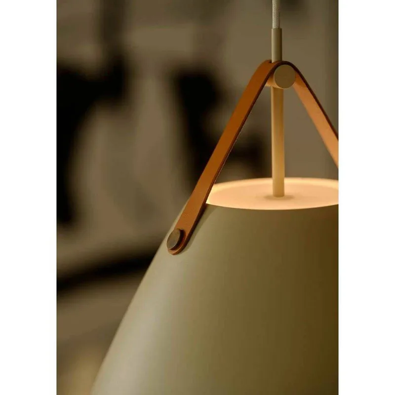 Hanglamp Strap, zandkleurig, Ø 36 cm, metaal/leer fra Nordlux i Zand – produktbillede 4 af 5