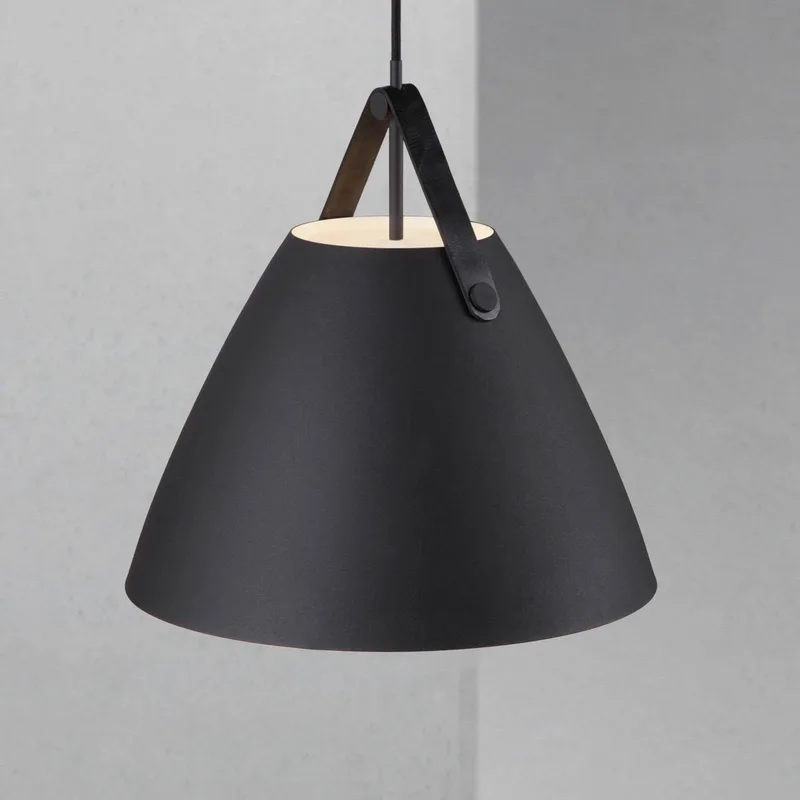 LED-Pendelleuchte Strap 36, schwarz von Nordlux in Schwarz, Braun – Produktfoto 2 von 5