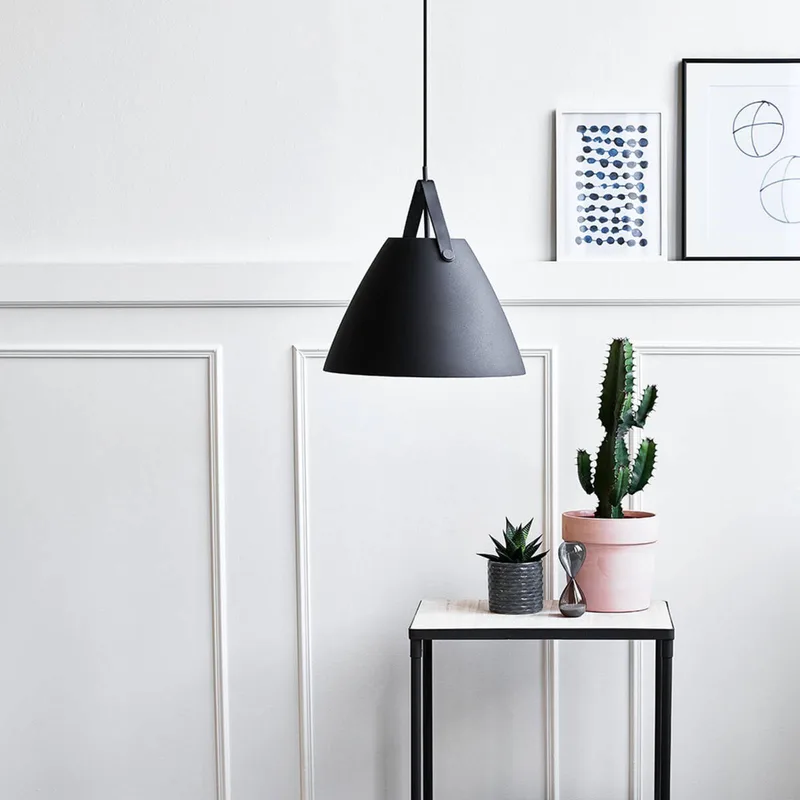 LED-Pendelleuchte Strap 36, schwarz von Nordlux in Schwarz, Braun – Produktfoto 3 von 5