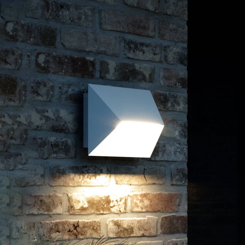 Pontio 27 buitenwandlamp, breedte 27 cm by Nordlux in Wit – product photo
