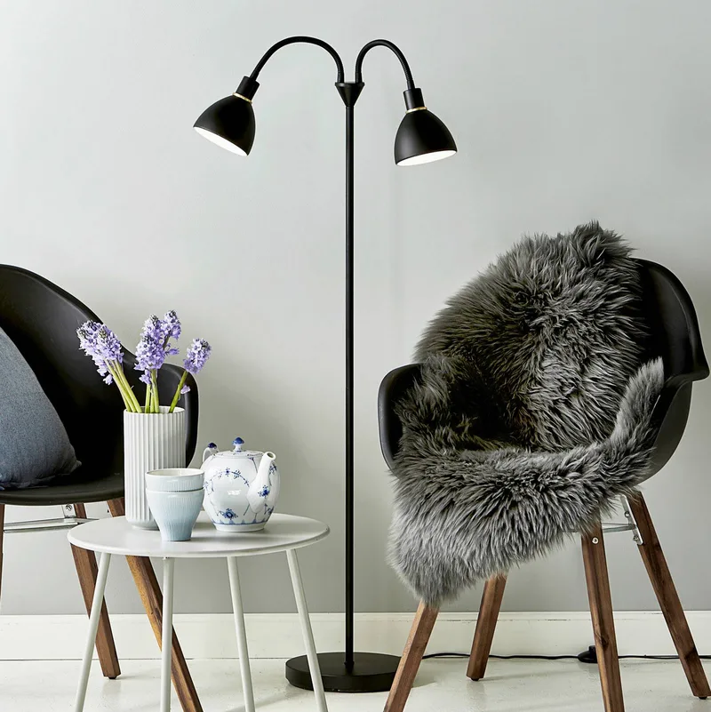 Vloerlamp Ray met 2 lichtbr. uit metaal van Nordlux in Zwart – productfoto