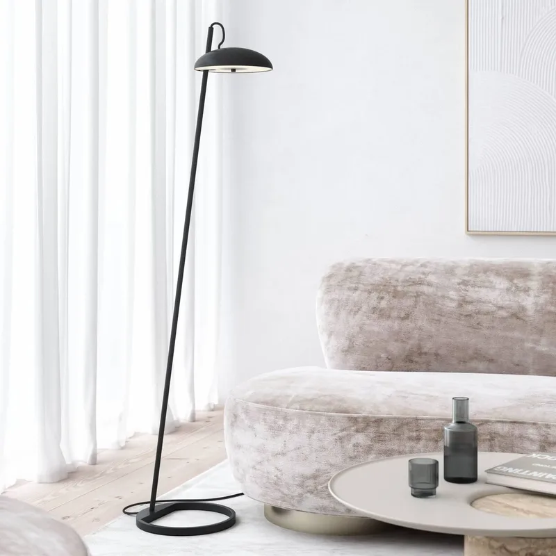 Vloerlamp Versale van Nordlux in Zwart – productfoto 1 van 2