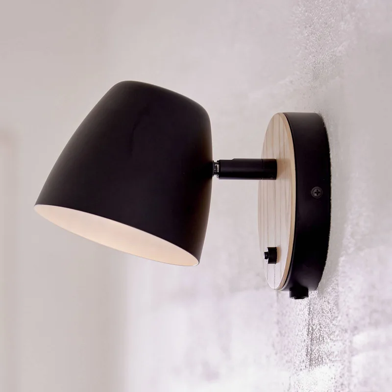 Wandlamp Theo, van essenhout by Nordlux in Zwart, licht hout – product photo