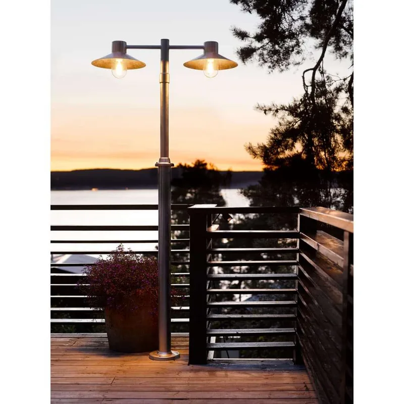Lund 1 Buiten Park Lamp Zwart från Norlys – produktbild