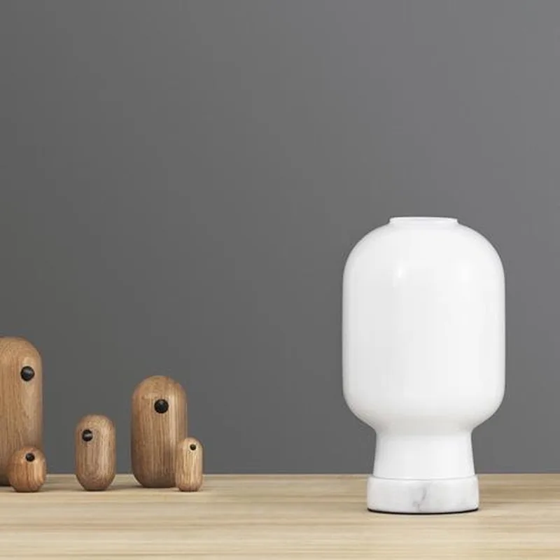 Amp Table Lamp tafellamp von Normann Copenhagen in Wit – Produktfoto