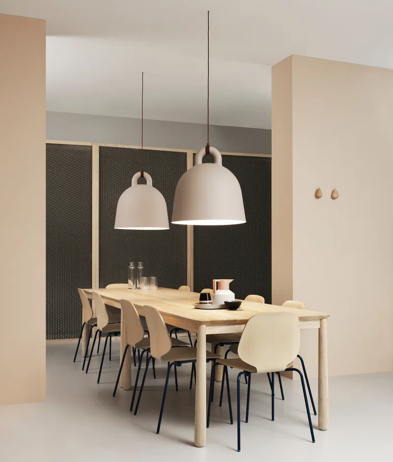 Bell Hanglamp Groot Wit - Normann Copenhagen - Woonkamer - Aluminium by Normann Copenhagen – product photo