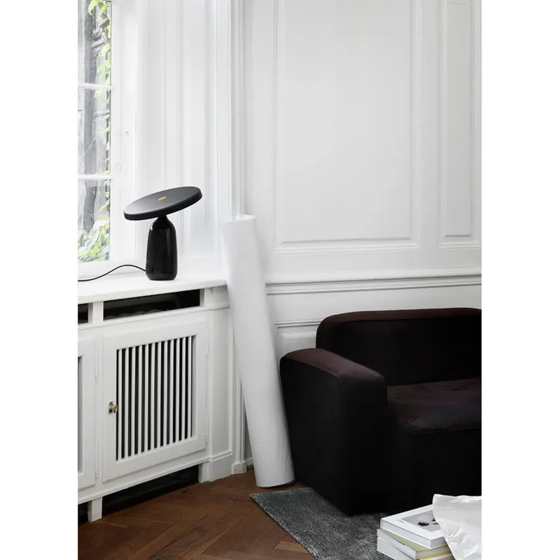 Eddy Tafellamp Zwart - Normann Copenhagen - Woonkamer - Marmer by Normann Copenhagen – product photo