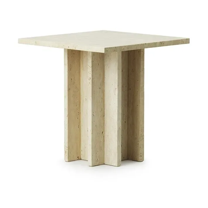 Edge Couchtisch klein Travertine von Normann Copenhagen – Produktfoto