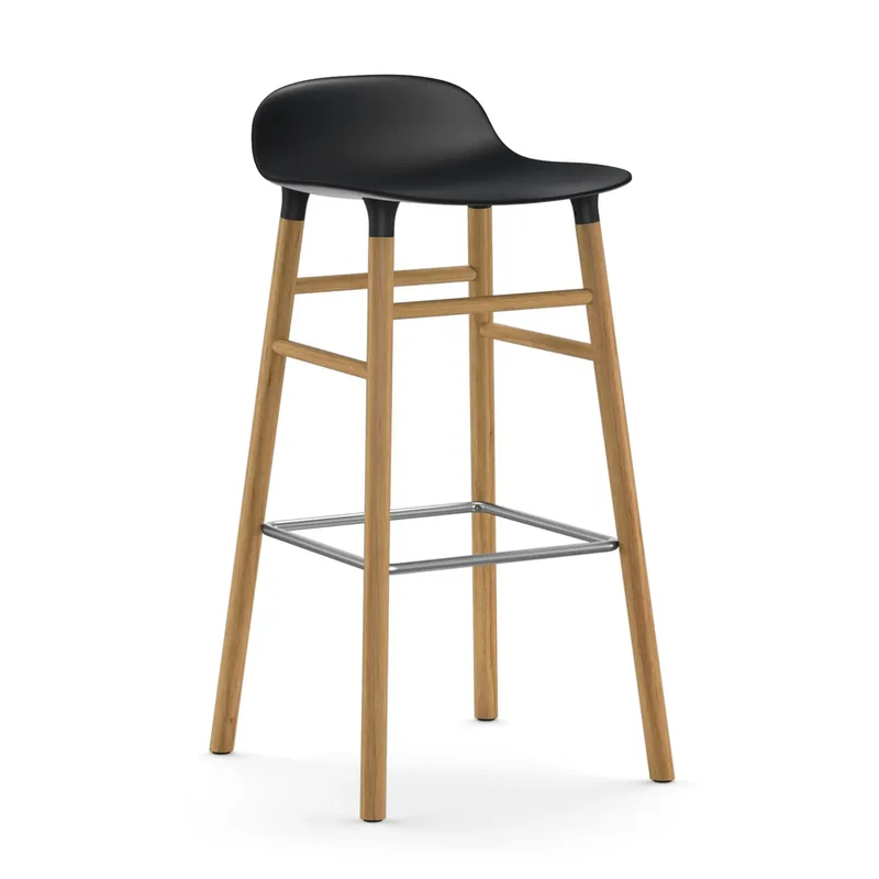 Form Barstuhl Eichen-Beine 75cm Schwarz van Normann Copenhagen – productfoto