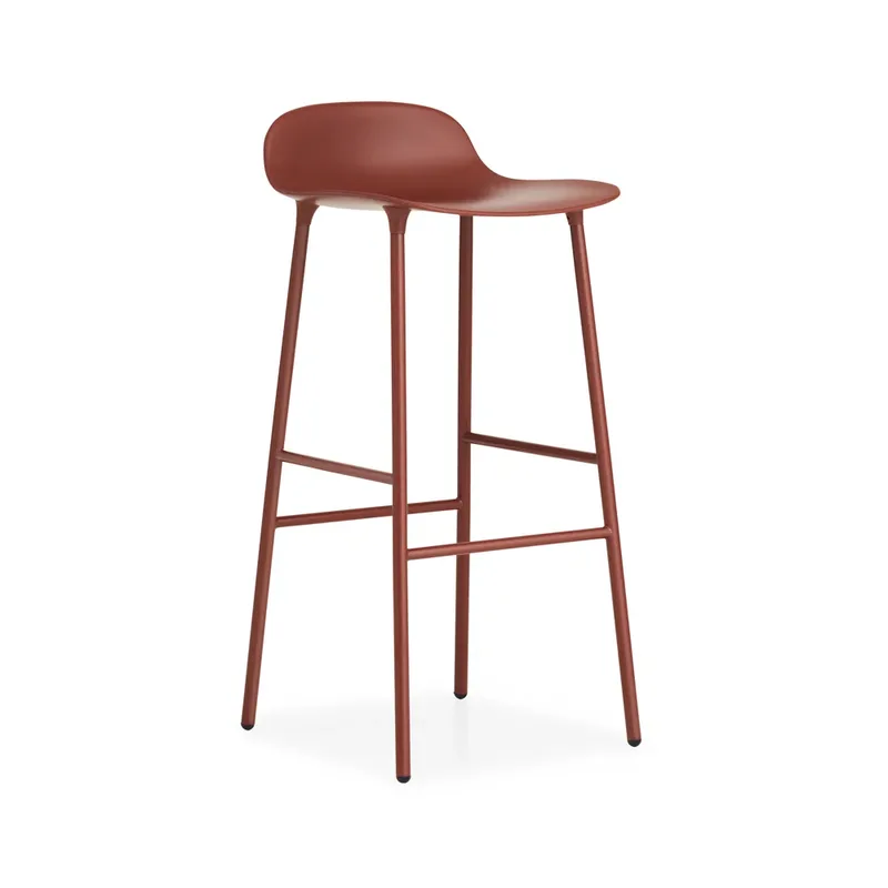 Form Barstuhl hoch Red, Rot lackierte Stahlbeine från Normann Copenhagen – produktbild
