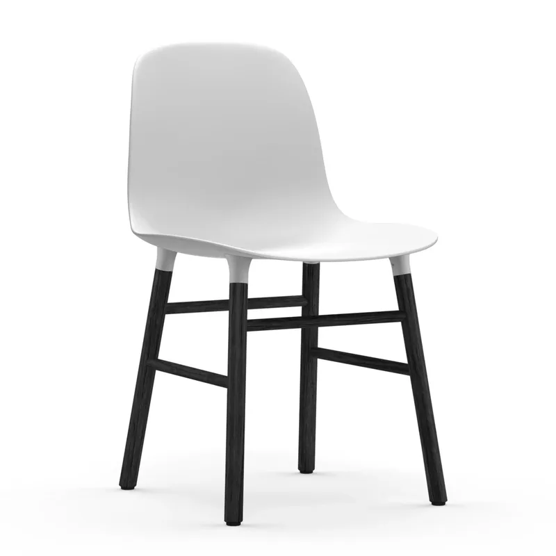 Form Stuhl schwarze Beine Weiß by Normann Copenhagen – product photo