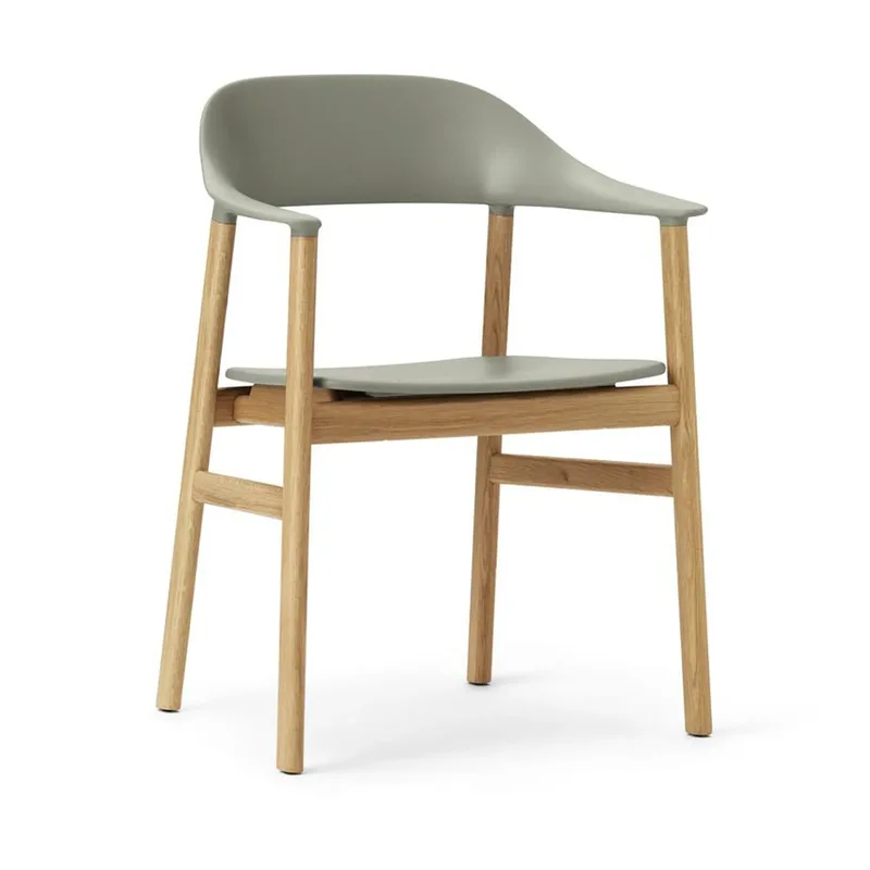 Herit Stuhl Eiche Dusty Green von Normann Copenhagen – Produktfoto