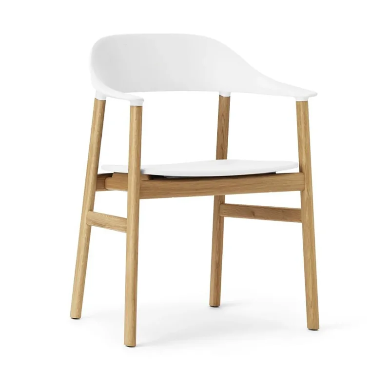 Herit Stuhl Eiche White by Normann Copenhagen – product photo