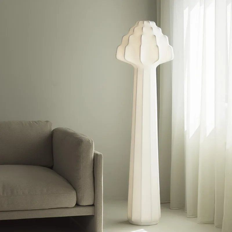 LED vloerlamp Phantom, wit, hoogte 156 cm - Normann Copenhagen - Woonkamer - Modern - Kunststof - 1 lamp by Normann Copenhagen – product photo