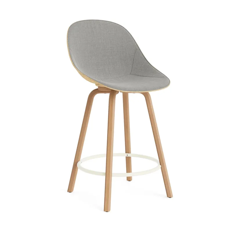 Mat Bar Chair Barhocker mit Vorderpolsterung, 65 cm Remix 133-hemp-beech-cream steel de Normann Copenhagen – photo du produit