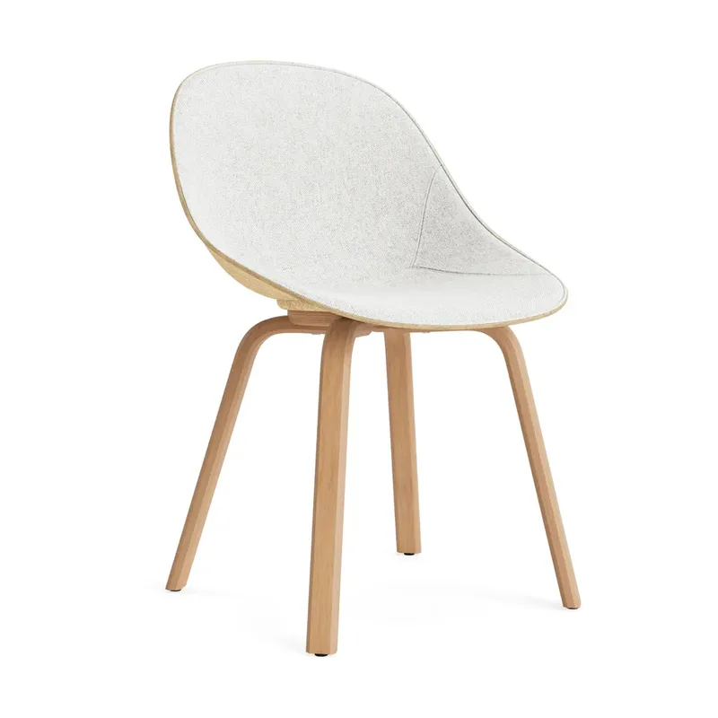Mat Chair Stuhl mit Vorderpolsterung Hallingdal 110-hemp-beech von Normann Copenhagen – Produktfoto