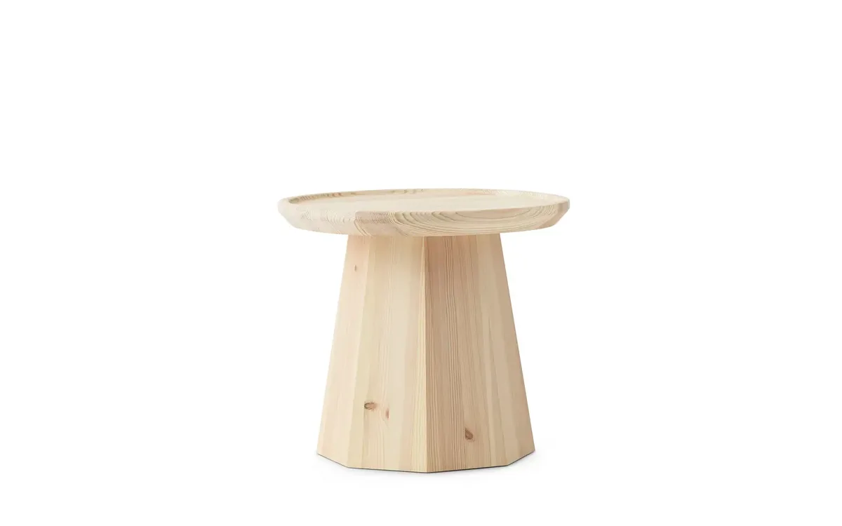 Pine bijzettafel small by Normann Copenhagen – product photo