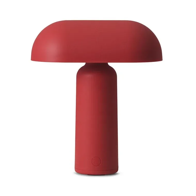 Porta Tischleuchte Bright red van Normann Copenhagen – productfoto