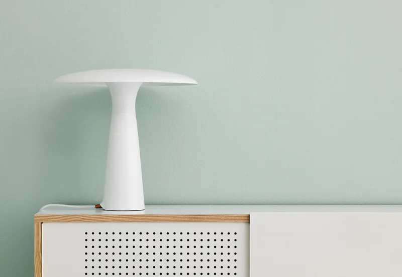 Shelter Tafellamp Wit - Normann Copenhagen - Woonkamer - Metaal by Normann Copenhagen – product photo
