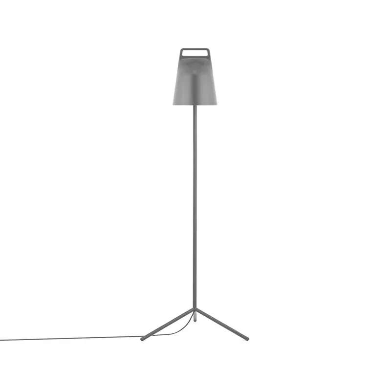 Stage Stehleuchte Grey, pulverbeschichteter Stahl by Normann Copenhagen – product photo