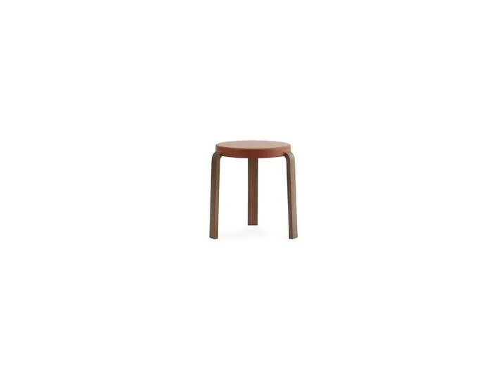 Tabouret en noyer orange Tap van Normann Copenhagen – productfoto
